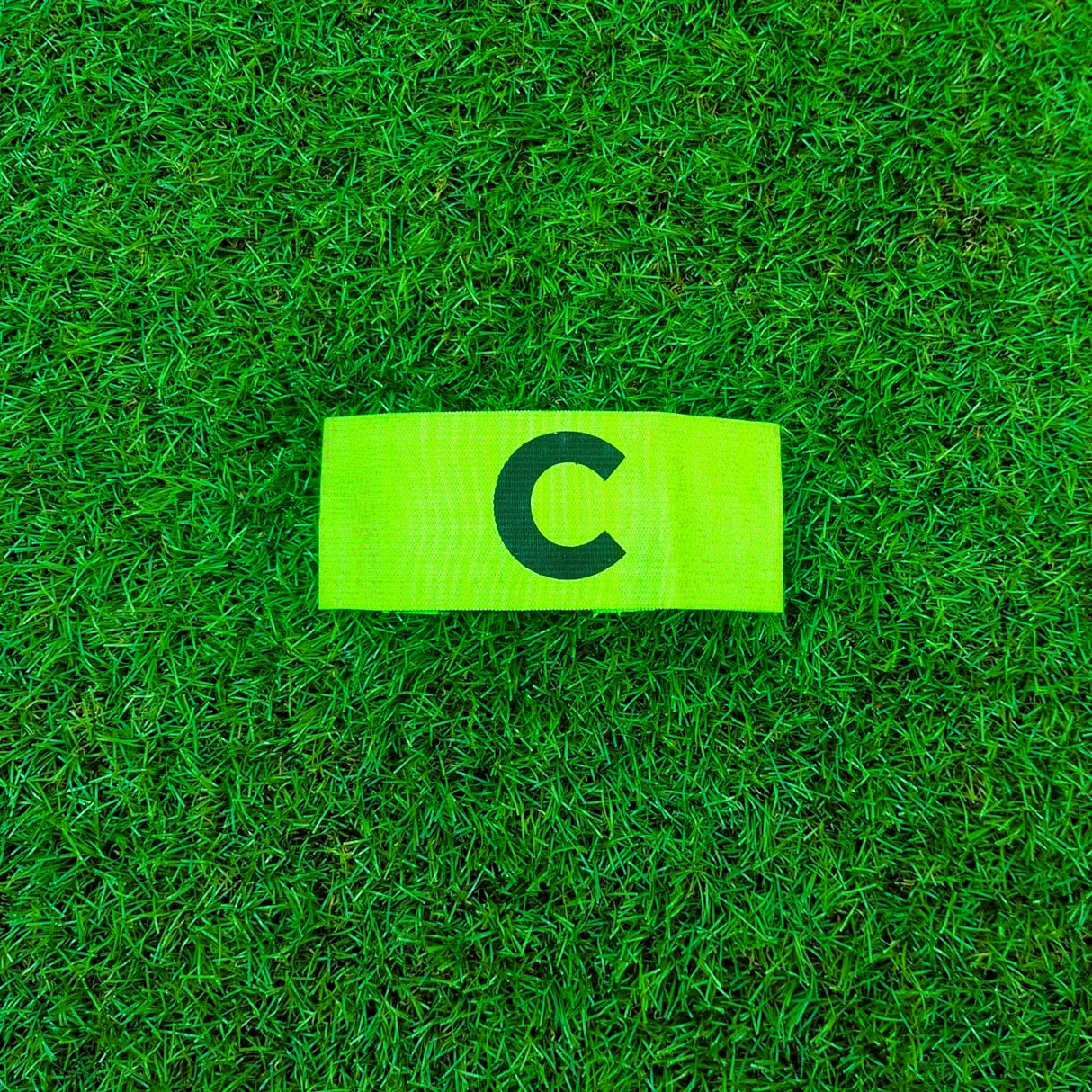 ZEEGO ELITE FOOTBALL CAPTAINS ARMBAND