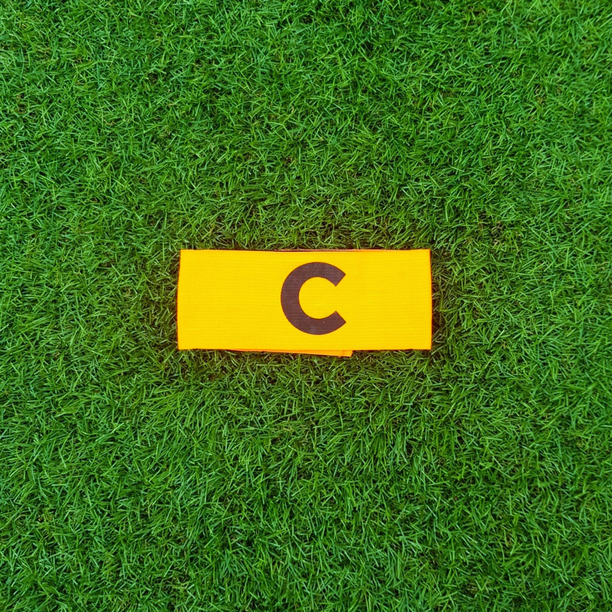 ZEEGO ELITE FOOTBALL CAPTAINS ARMBAND