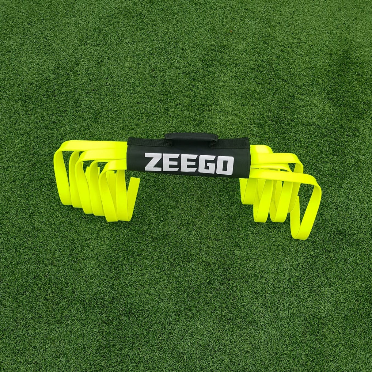 HURDLE STRAP CARRIER