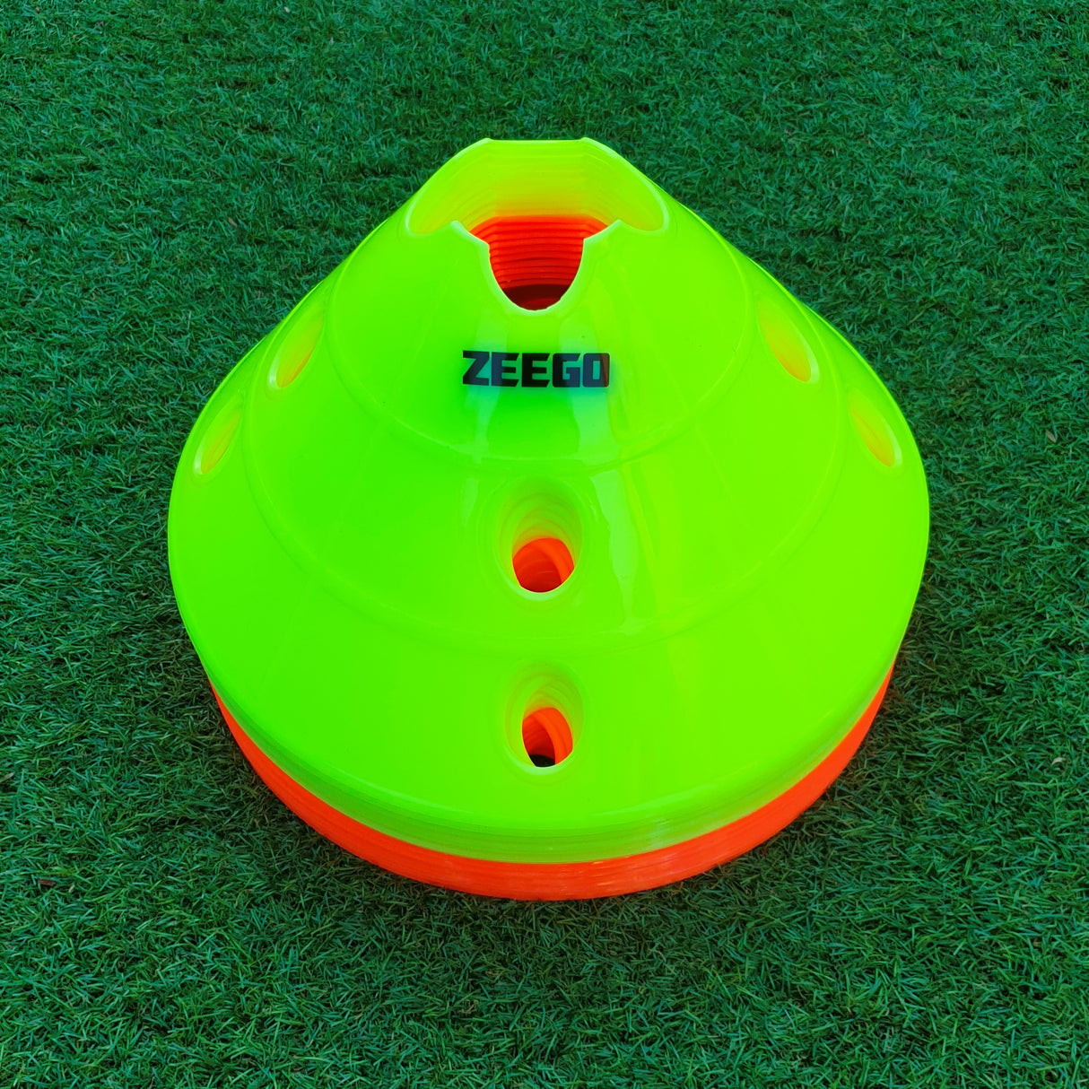 ZEEGO Mega Dome Cones (20 Qty)