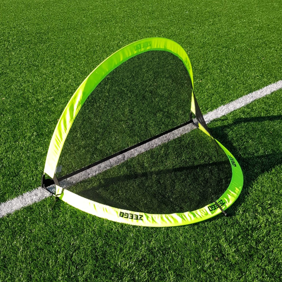 ZEEGO POP-UP FOOTBALL GOAL