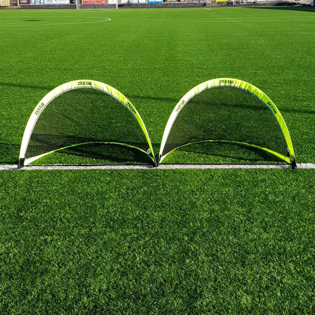 ZEEGO POP-UP FOOTBALL GOAL