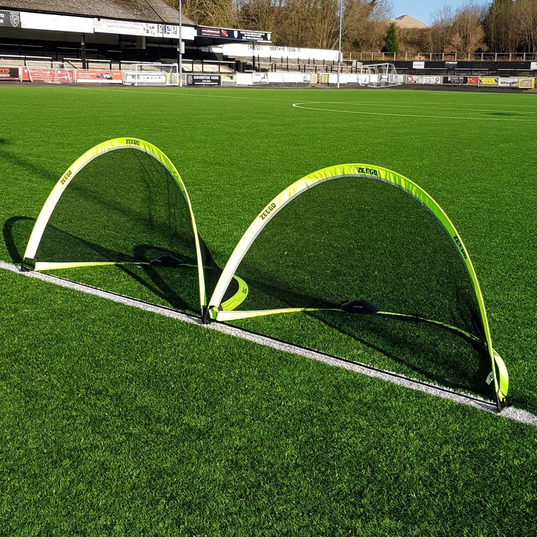 ZEEGO POP-UP FOOTBALL GOAL